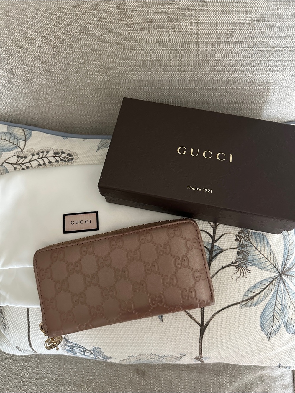 Gucci Brown Embossed GG Zip-Around Card & Key Holder